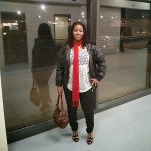 Meet your Posher, Elizabeth